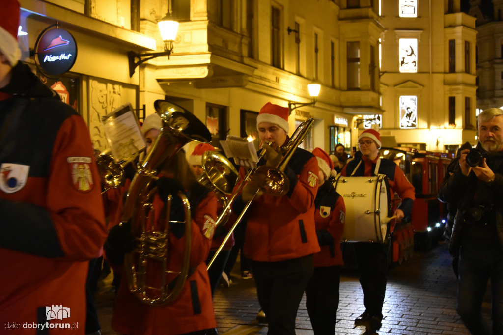 Mikołajowa parada w Toruniu