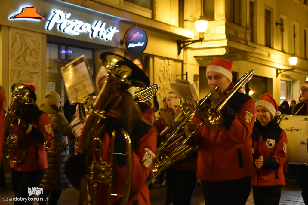 Mikołajowa parada w Toruniu