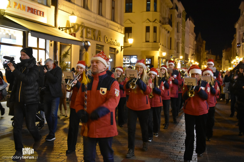 Mikołajowa parada w Toruniu