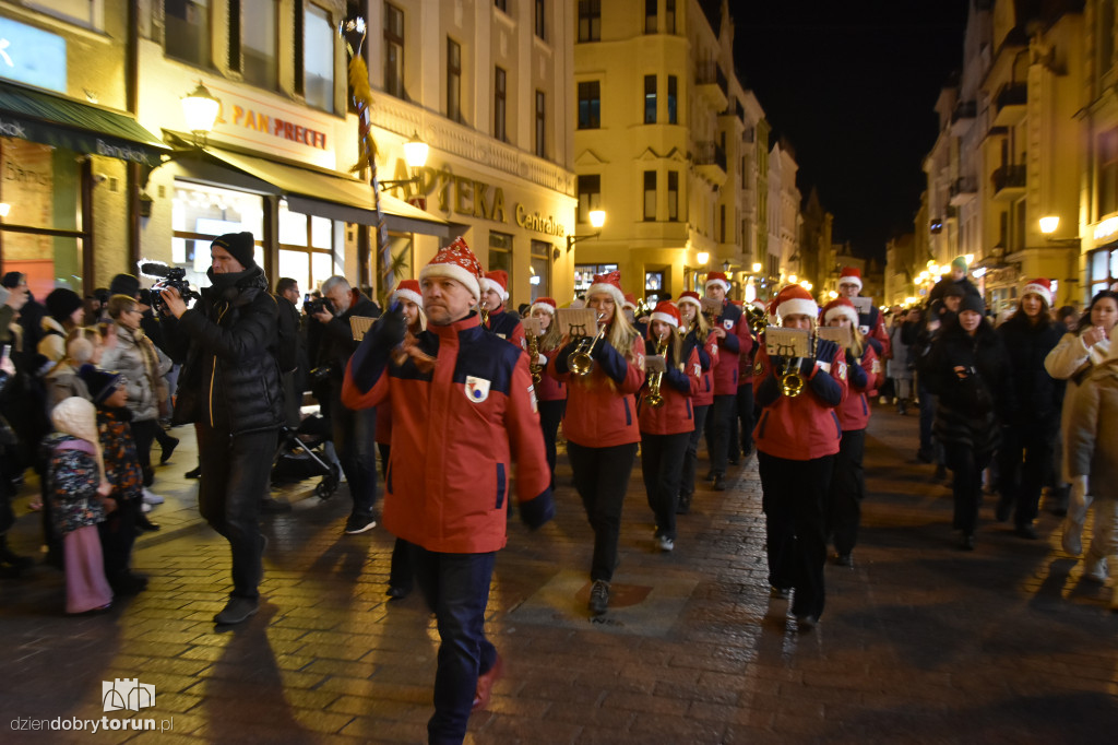 Mikołajowa parada w Toruniu