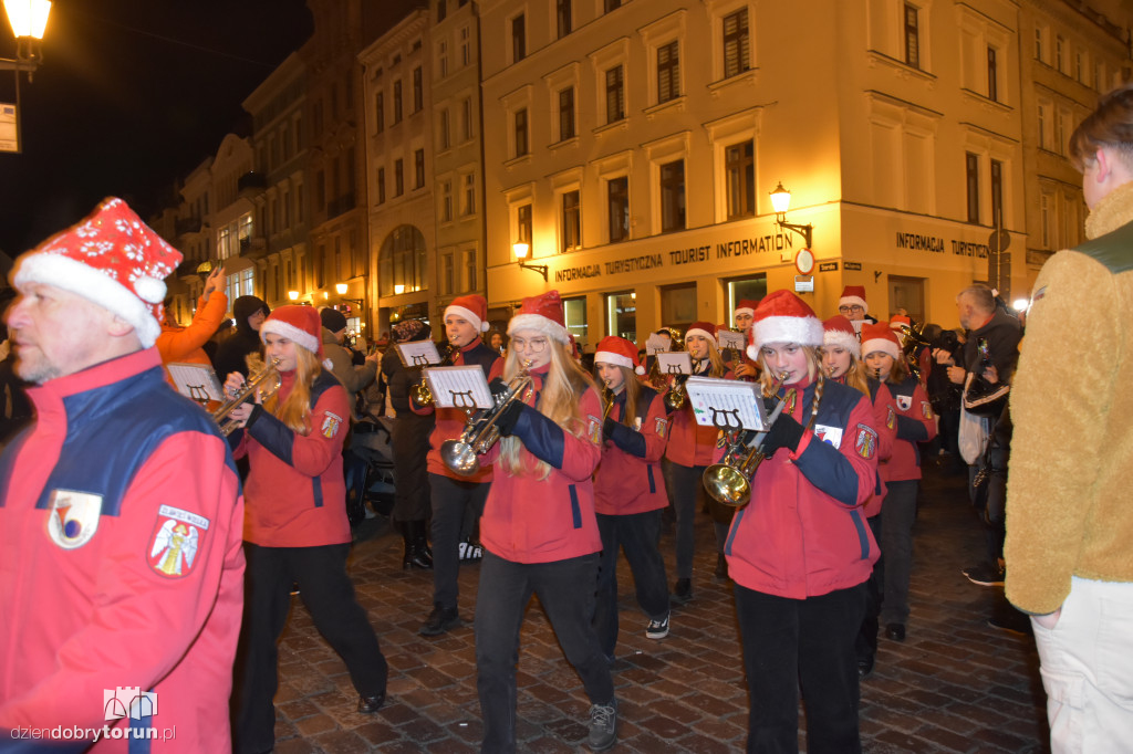 Mikołajowa parada w Toruniu