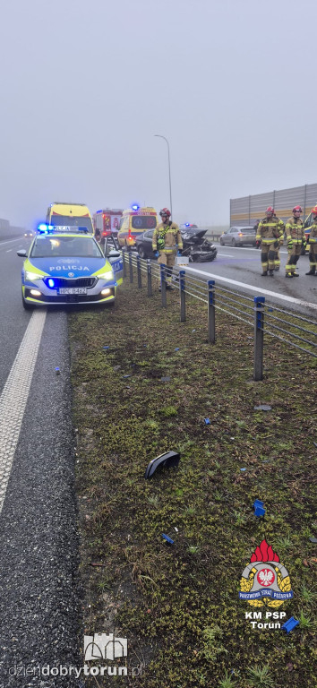 Na A1 zderzyły się dwie osobówki