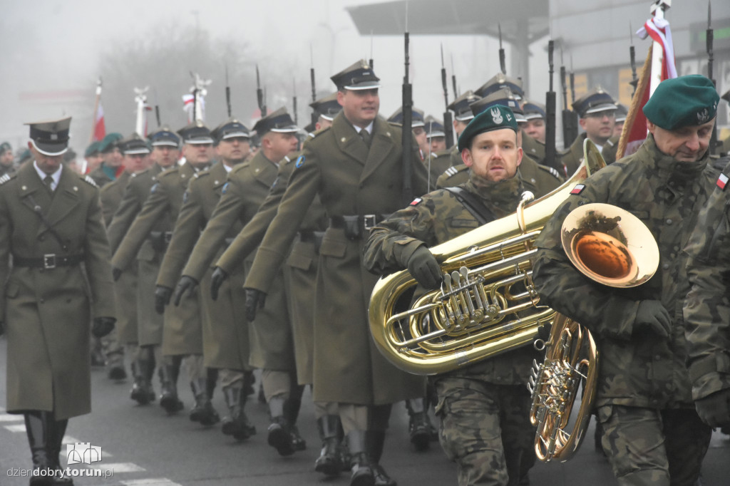Przemarsz wojsk ulicami Torunia
