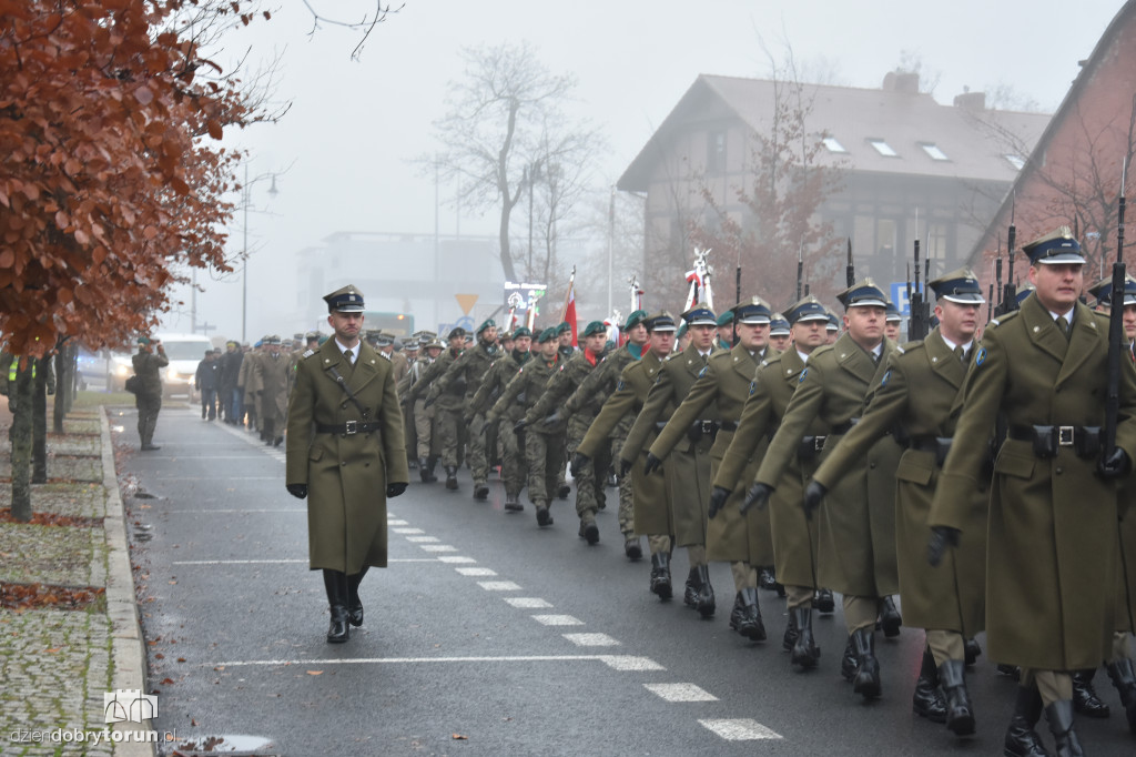 Przemarsz wojsk ulicami Torunia