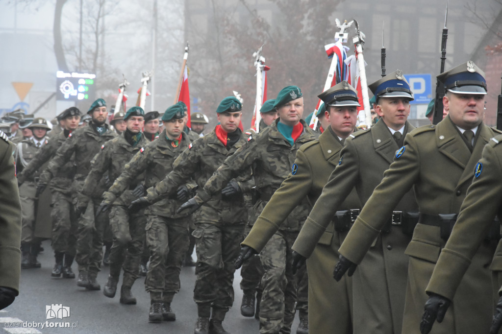 Przemarsz wojsk ulicami Torunia