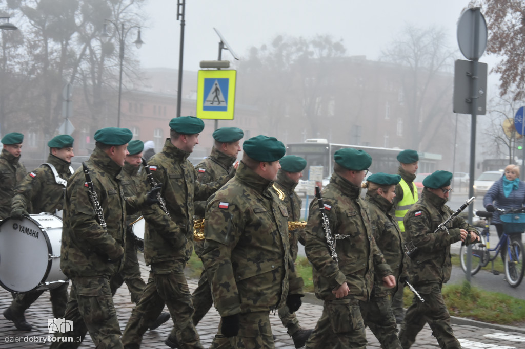 Przemarsz wojsk ulicami Torunia