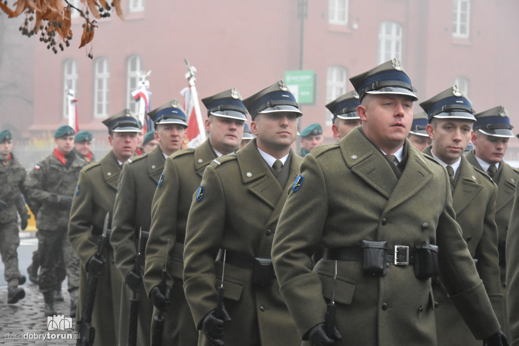 Przemarsz wojsk ulicami Torunia