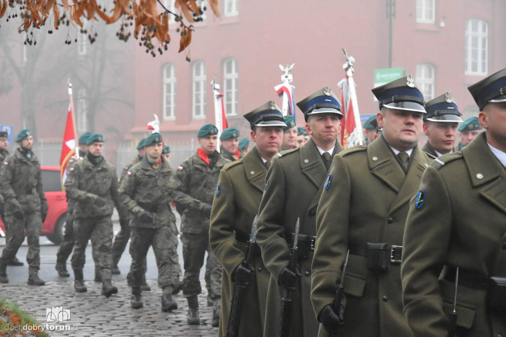 Przemarsz wojsk ulicami Torunia