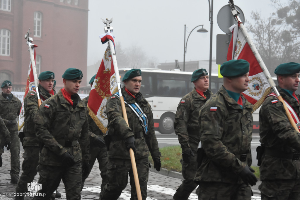 Przemarsz wojsk ulicami Torunia