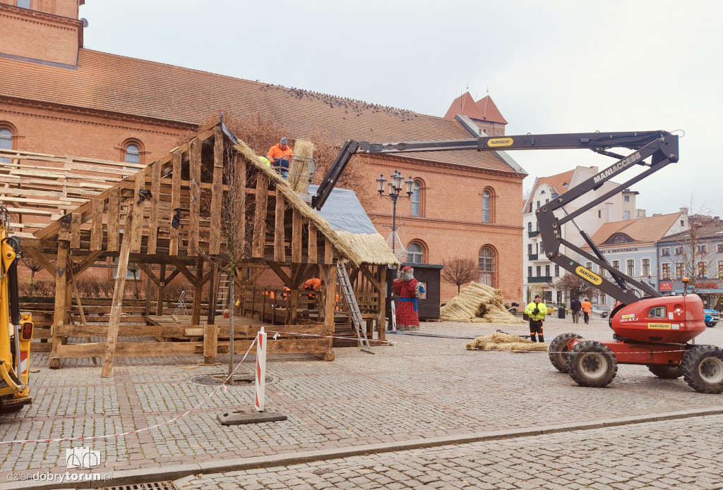 Powstaje Szopka Bożonarodzeniowa