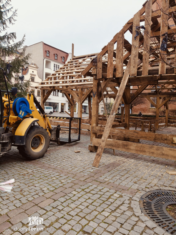 Powstaje Szopka Bożonarodzeniowa