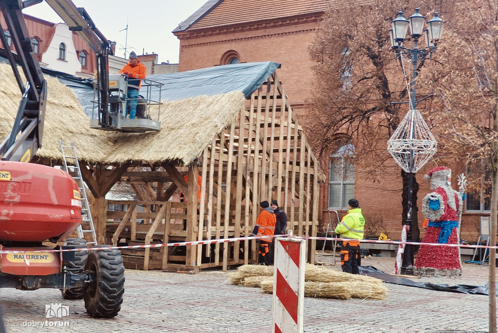 Powstaje Szopka Bożonarodzeniowa