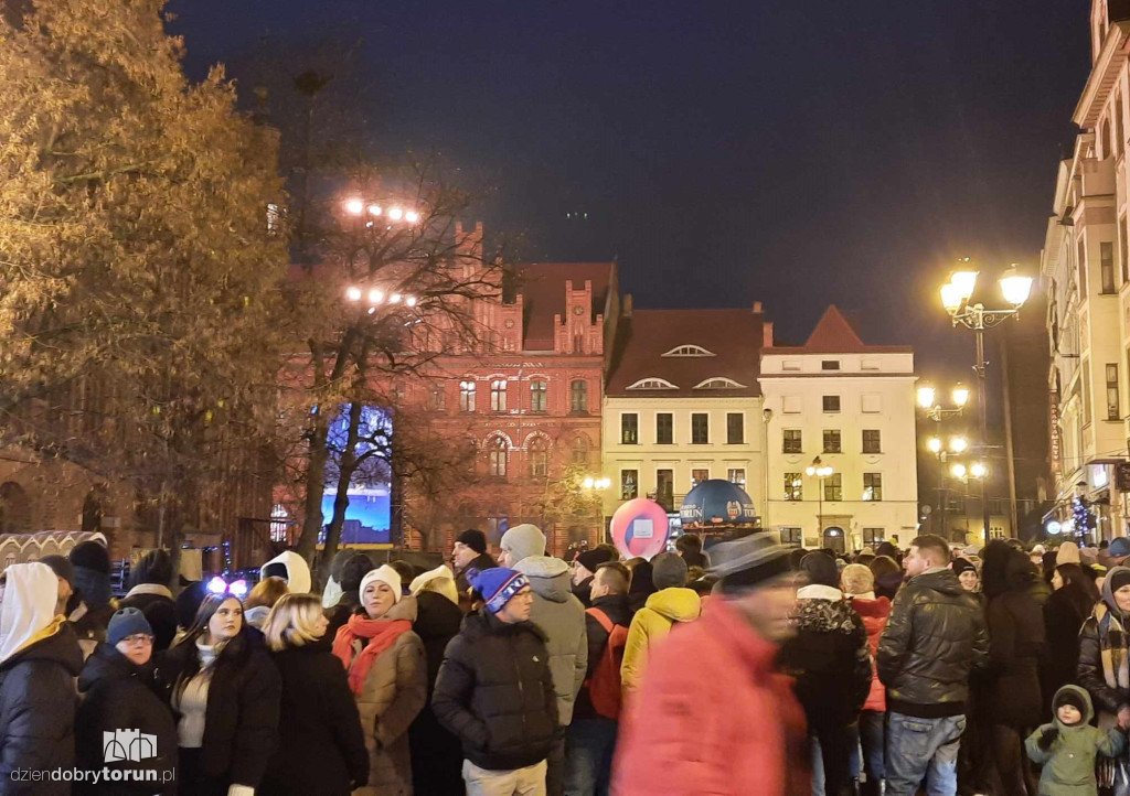 Prawdziwe TŁUMY przed Sylwestrem Polsatu