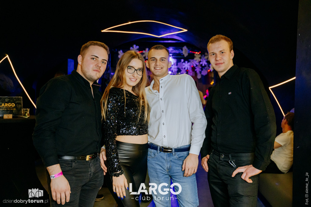 Sobotnia noc w Largo