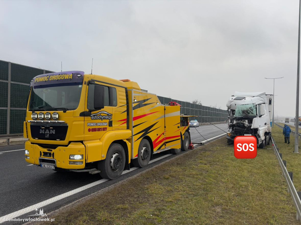 Zderzenie ciężarówek na autostradzie A1