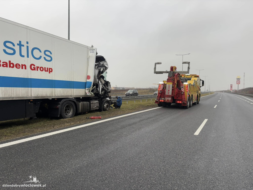 Zderzenie ciężarówek na autostradzie A1