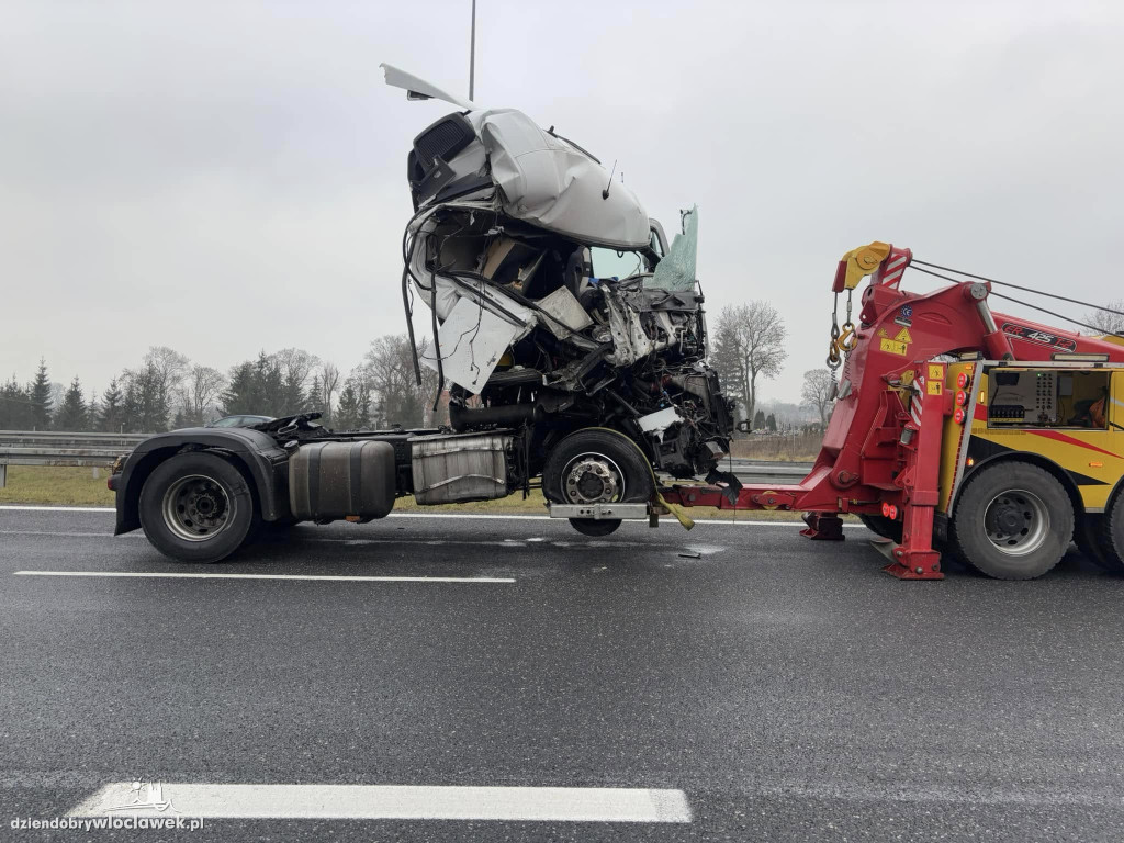 Zderzenie ciężarówek na autostradzie A1