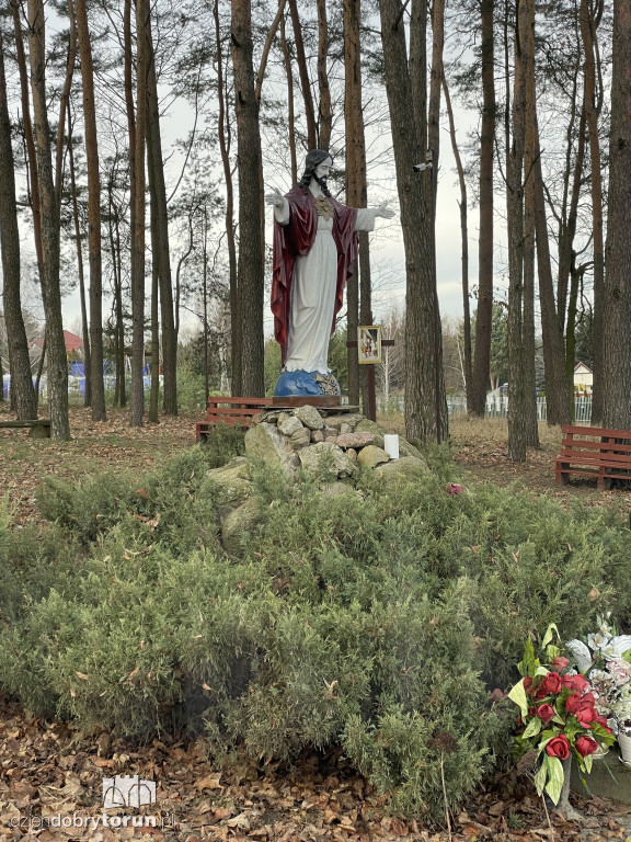 Budowa gigantycznego pomnika Matki Boskiej