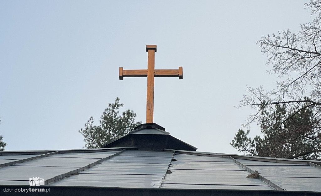 Budowa gigantycznego pomnika Matki Boskiej