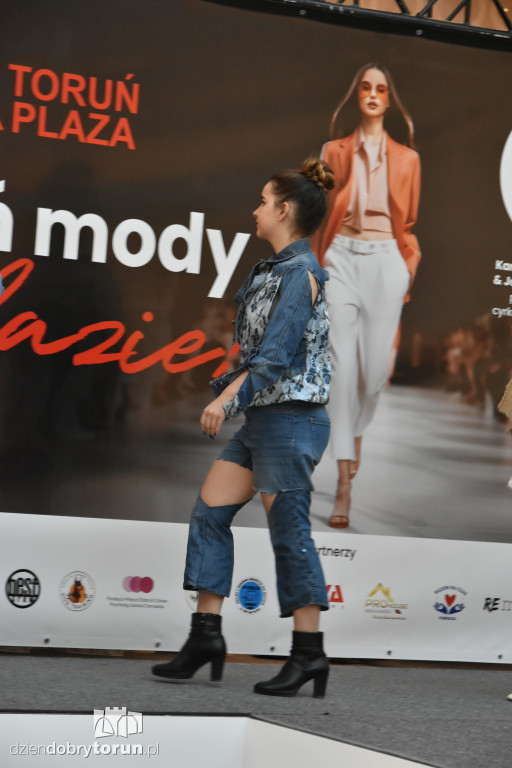 Pokaz mody w galerii Toruń Plaza