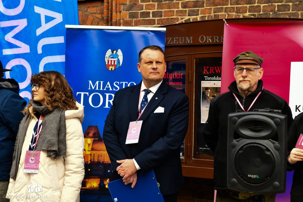 Setki harcerzy na toruńskim rynku