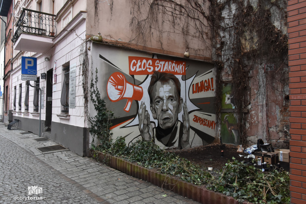 Nowy mural na starówce