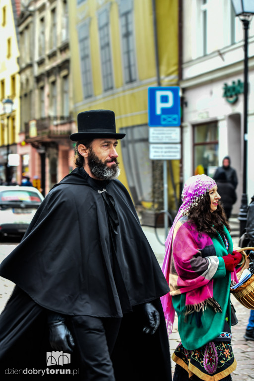 Chodzony z kozą na toruńskiej starówce!