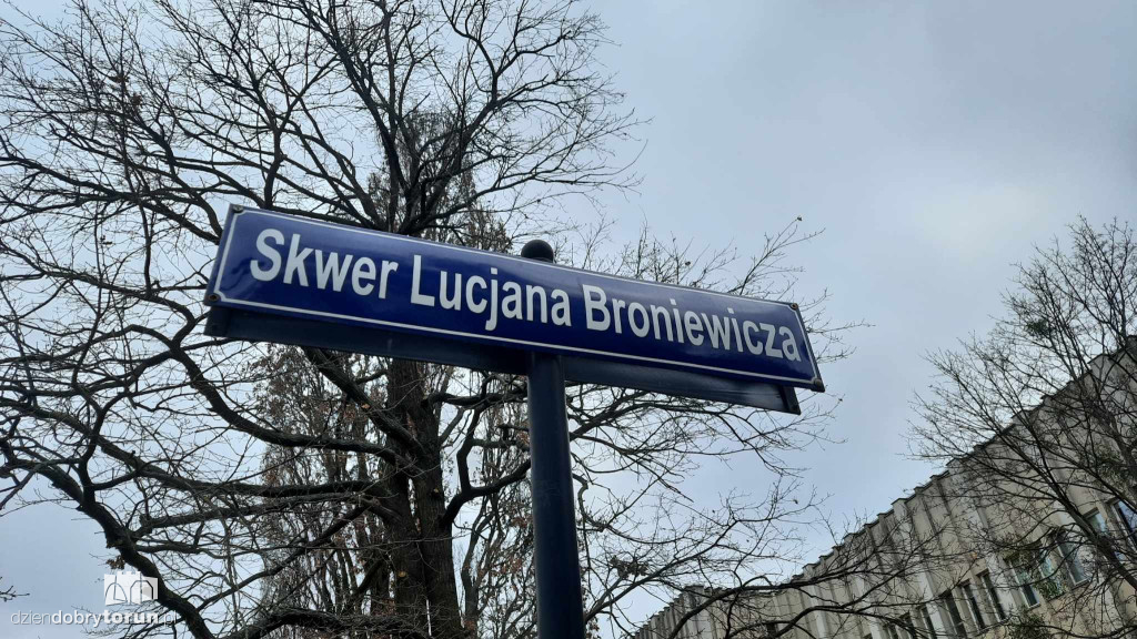 Skwer Broniewicza do remontu?