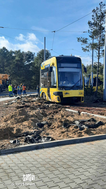 Wykolejony tramwaj w Toruniu