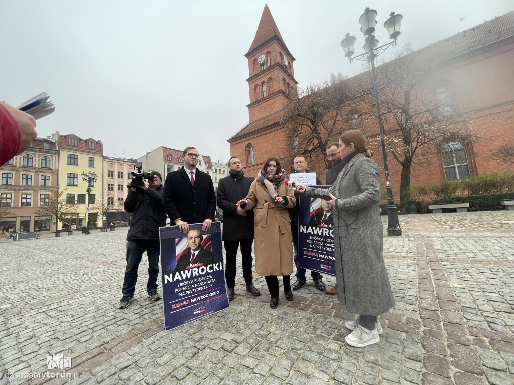 Konferencja PiS na Rynku Nowomiejskim