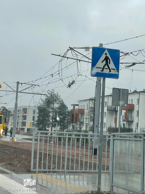 Awaria! Zerwana trakcja unieruchomiła tramwaje