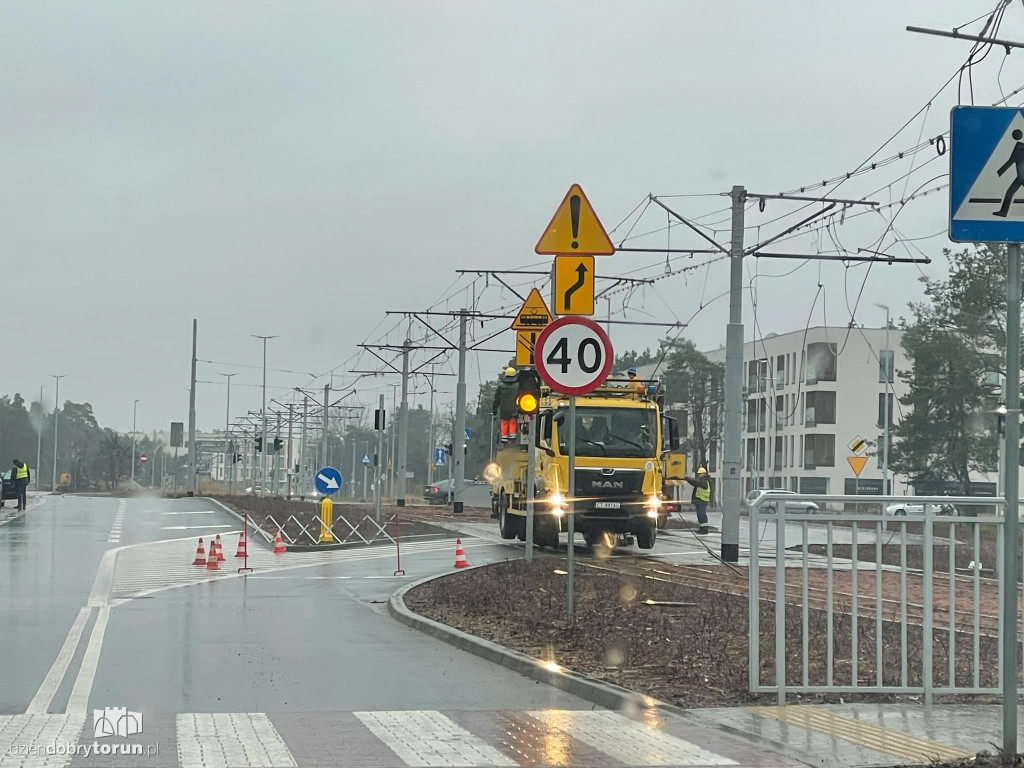 Awaria! Zerwana trakcja unieruchomiła tramwaje