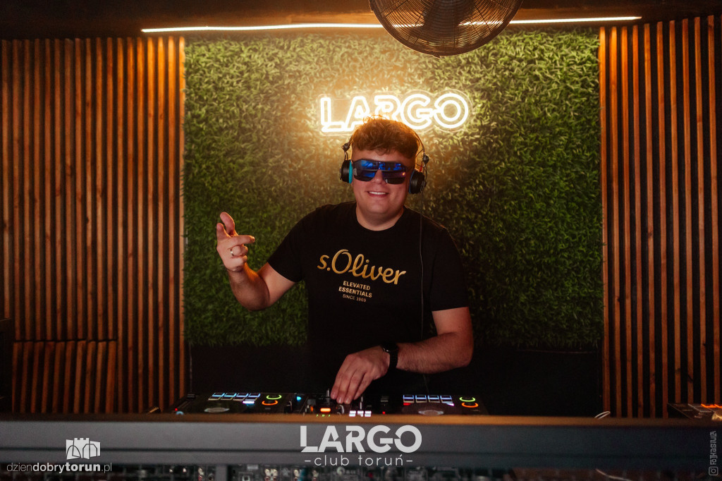ASHLEY LATINO SHOW w Largo Club!
