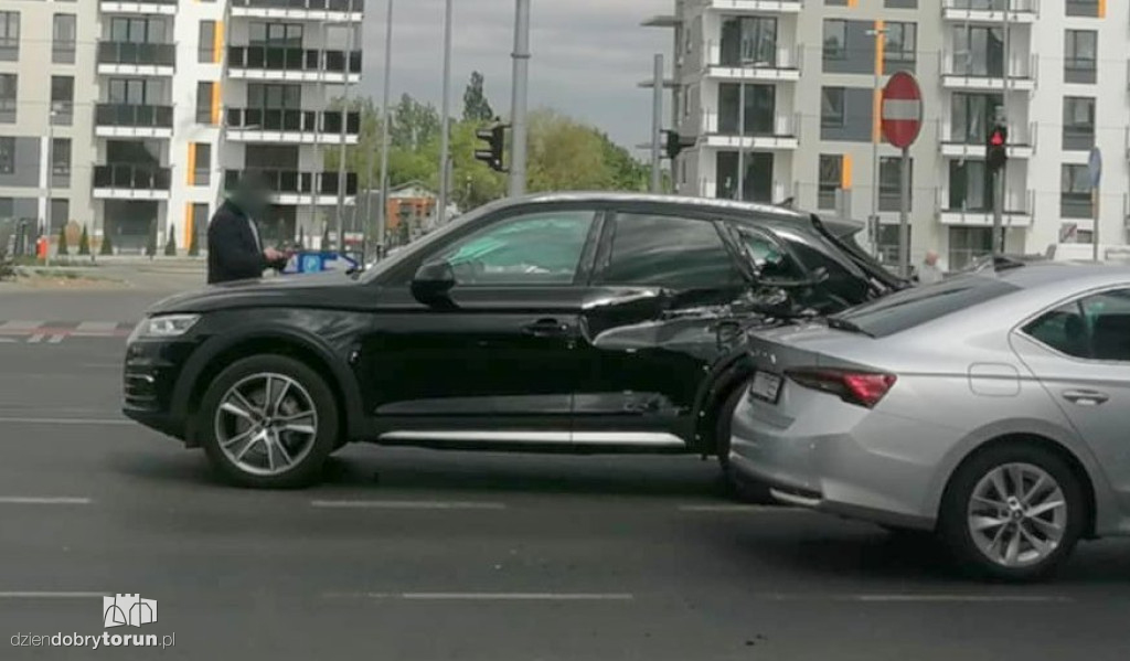 Kolizje na na Szosie Lubickiej i Łyskowskiego