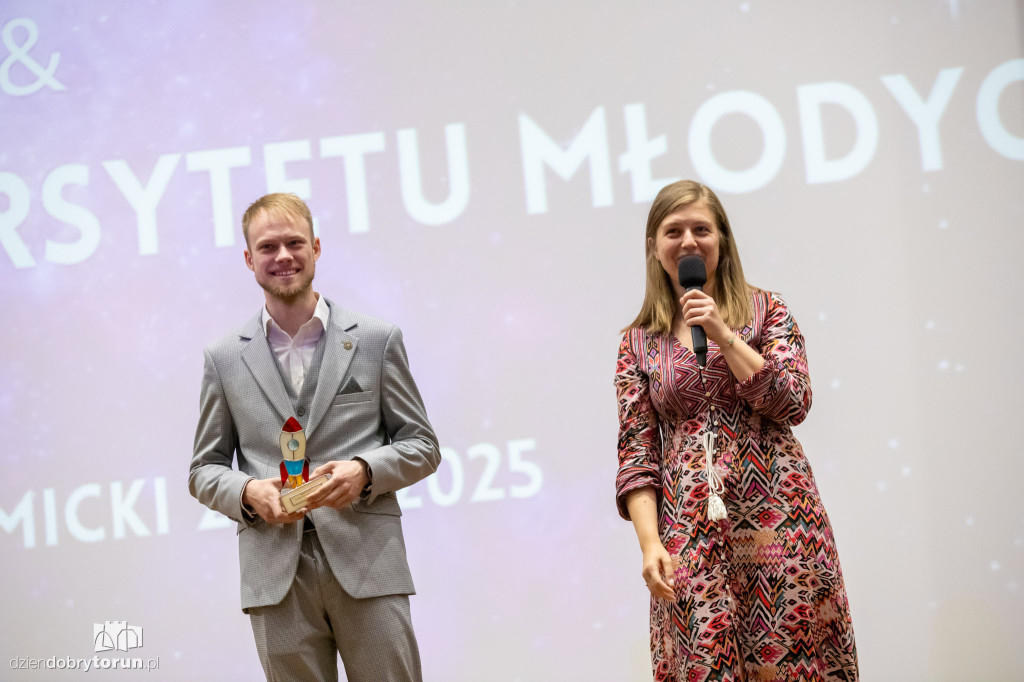 Zakończenie roku Uniwersytetu dla Dzieci