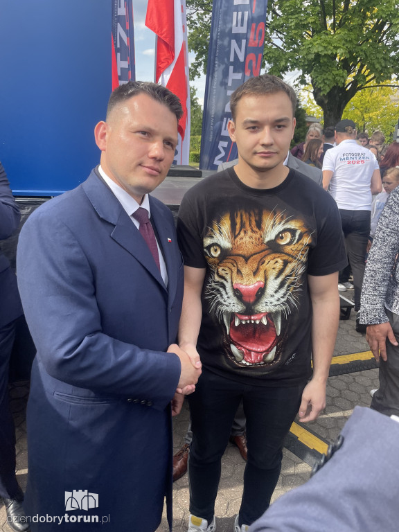 Selfie z Mentzenem w Aleksandrowie Kujawskim