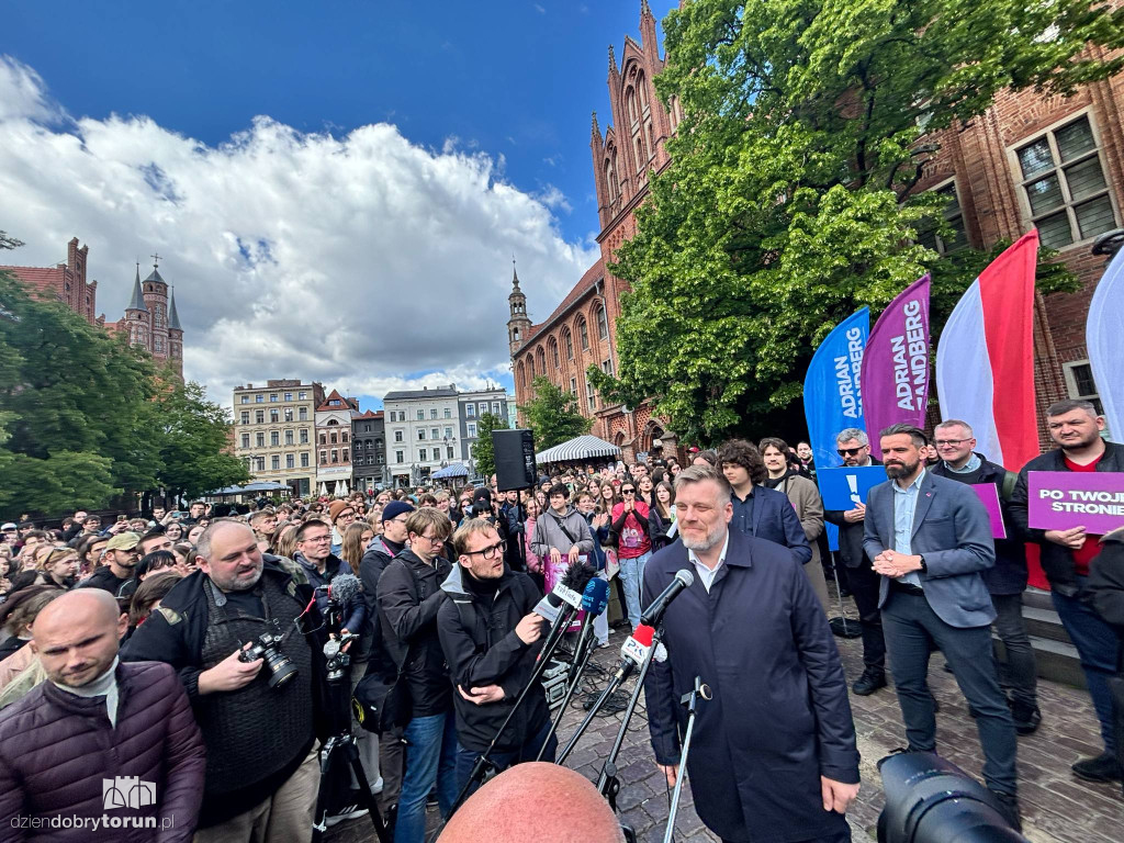 Zandberg w Toruniu na chwilę przed ciszą wyborczą