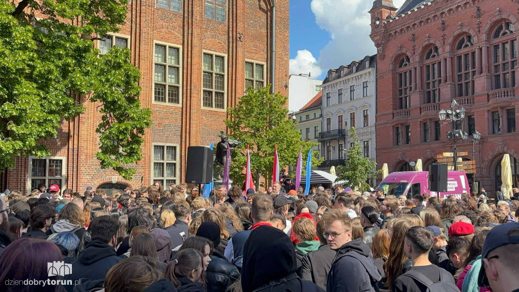 Zandberg w Toruniu na chwilę przed ciszą wyborczą