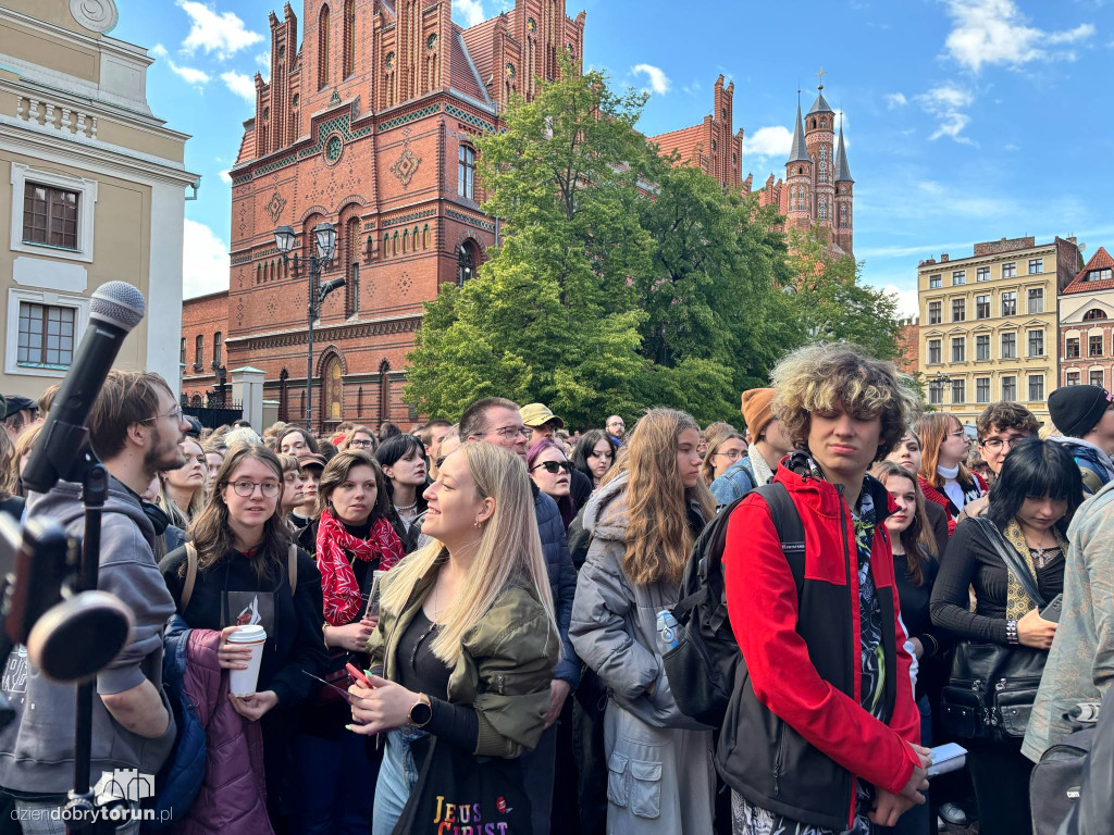 Zandberg w Toruniu na chwilę przed ciszą wyborczą