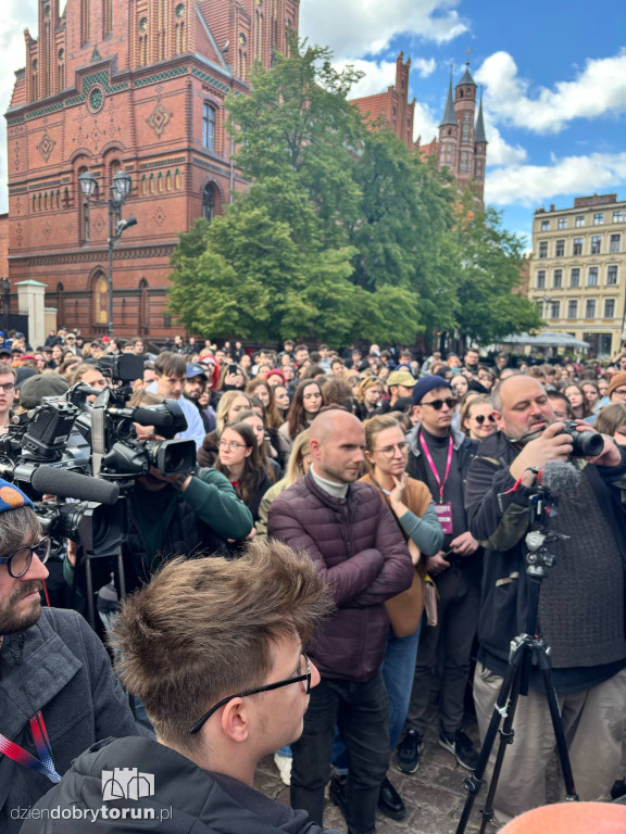 Zandberg w Toruniu na chwilę przed ciszą wyborczą
