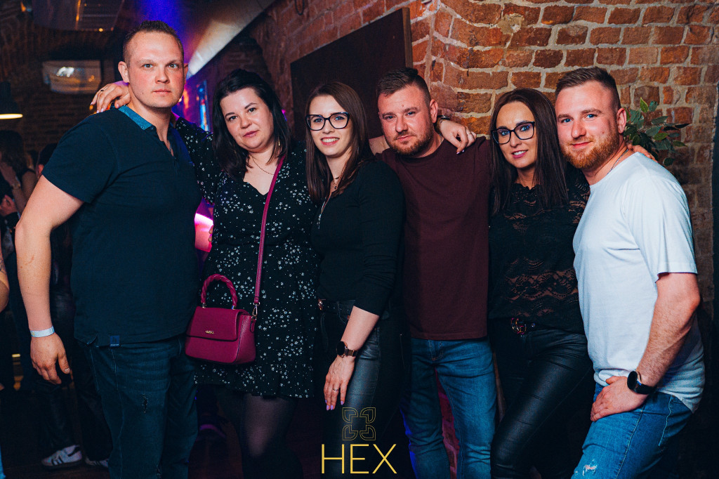 Gorąca impreza w klubie Hex