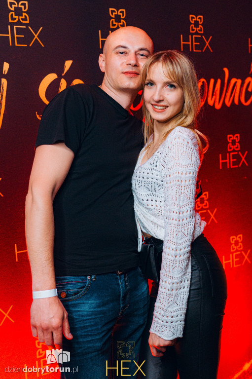 Gorąca impreza w klubie Hex