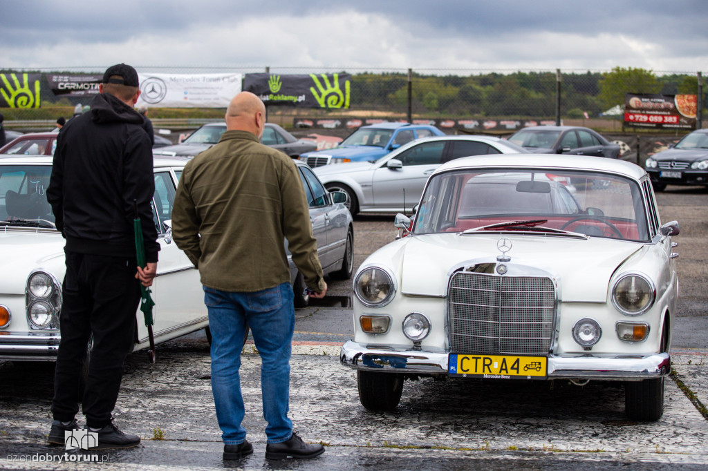 Zlot Mercedesów w MotoParku w Toruniu