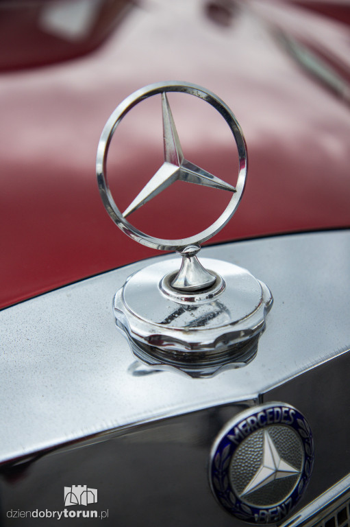 Zlot Mercedesów w MotoParku w Toruniu