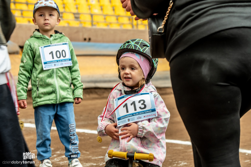 Zawody rowerkowe w Motoarenie
