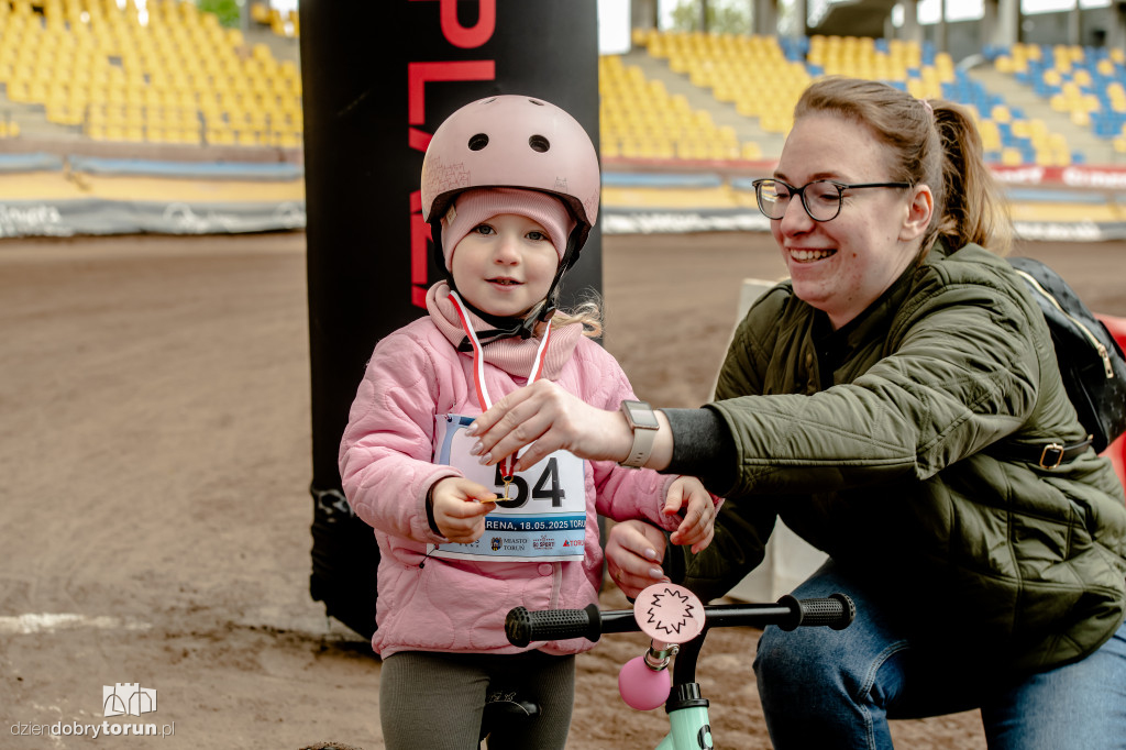 Zawody rowerkowe w Motoarenie