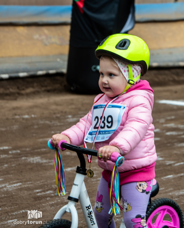 Zawody rowerkowe w Motoarenie