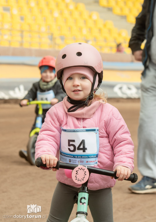Zawody rowerkowe w Motoarenie