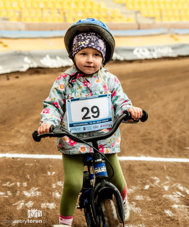 Zawody rowerkowe w Motoarenie