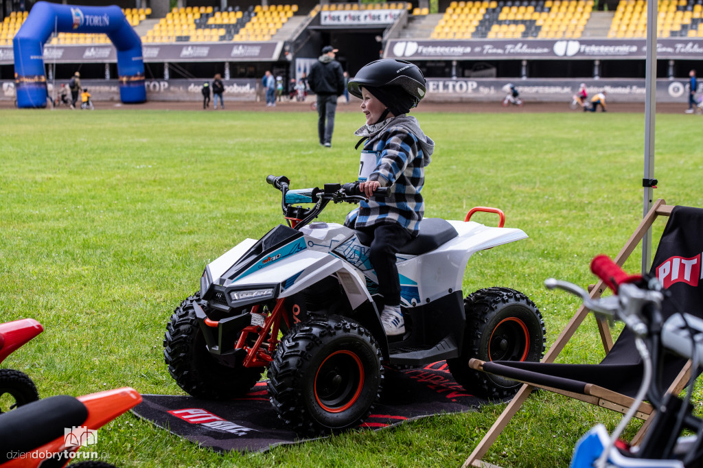 Zawody rowerkowe w Motoarenie
